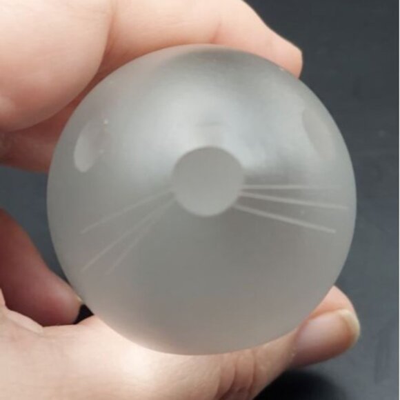 Hadeland Glassverk Frosted Art Glass Seal Figurine Norway Etched Signed - Picture 4 of 6